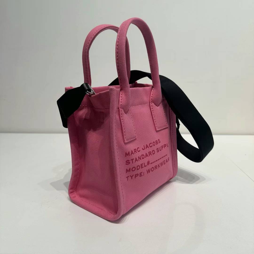 Marc Jacobs Unisex Canvas Street Style Logo