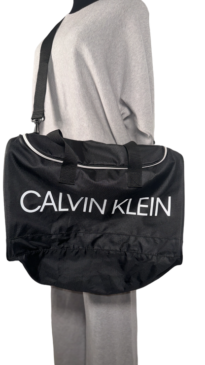 Calvin Klein Maleta