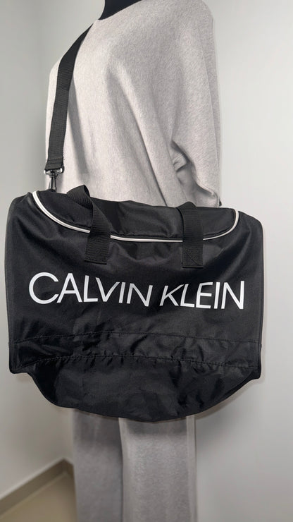 Calvin Klein Maleta