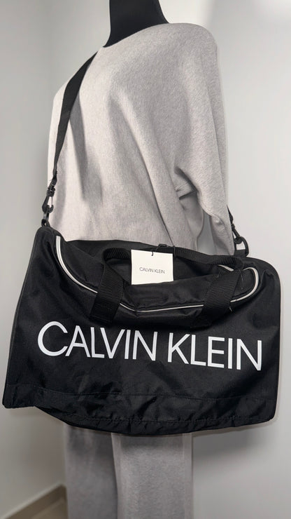Calvin Klein Maleta