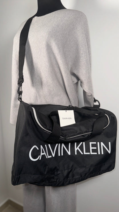 Calvin Klein Maleta