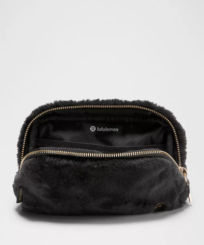 Lululemon All day Belt bag cangurera peluche negra