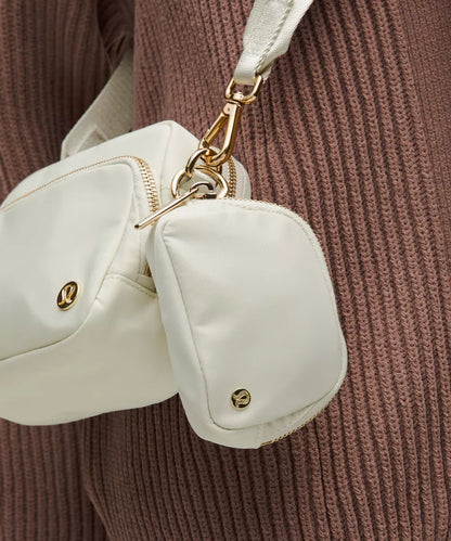 Lululemon Everywhere belt bag nano