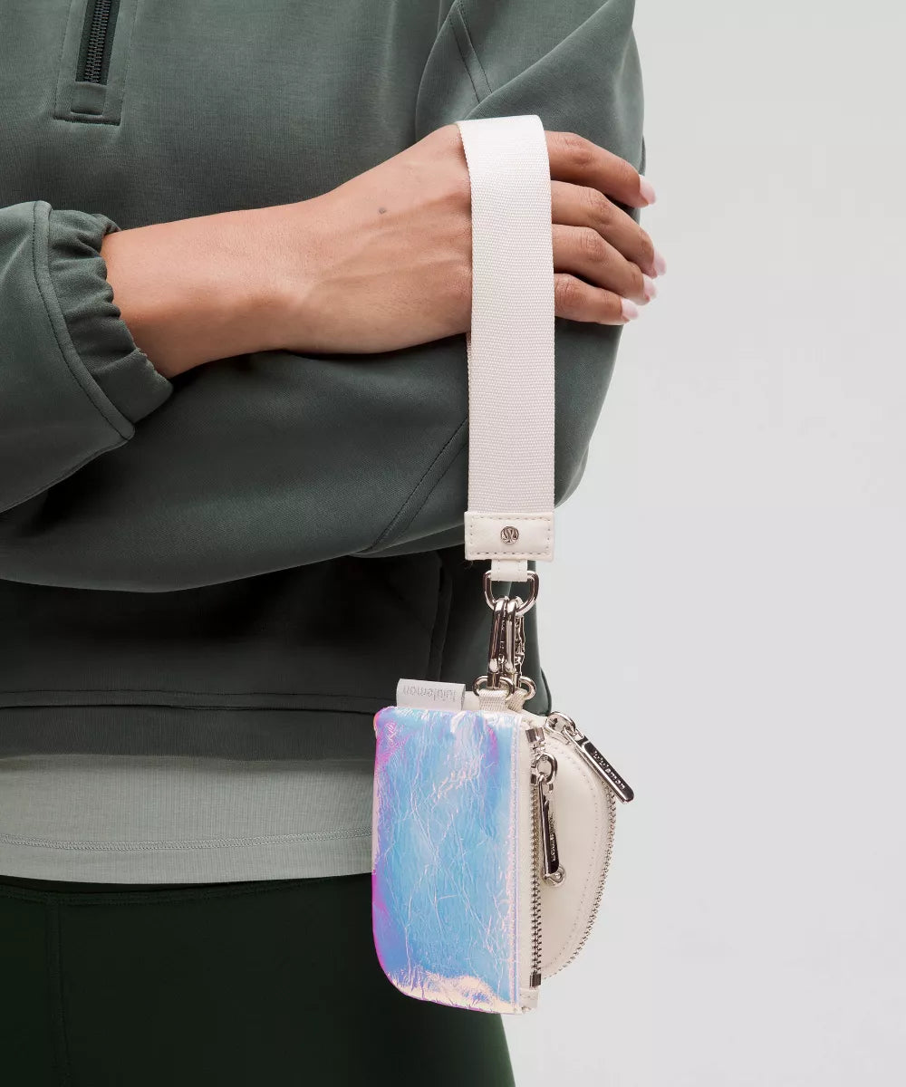 Lululemon Dual Pouch Wristlet muñequera tornasol