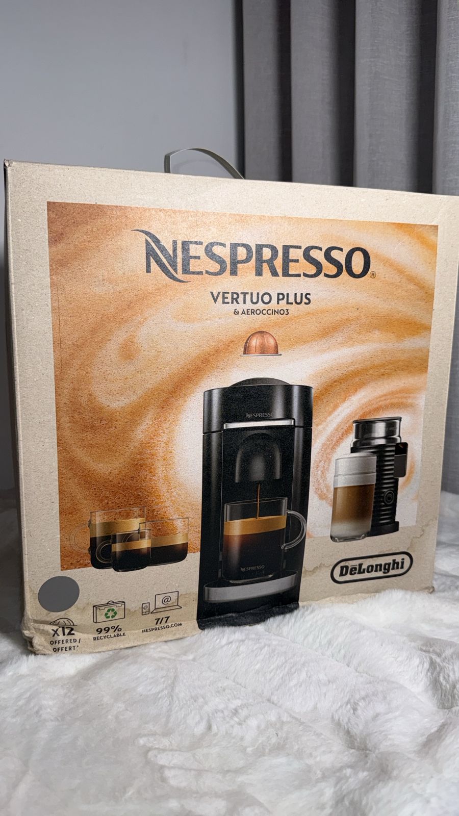 Nespresso Vertuo Plus Plata con capsulas de regalo y espumador de leche