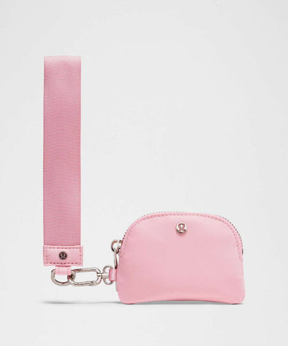 Lululemon Dual Pouch Wristlet muñequera rosa