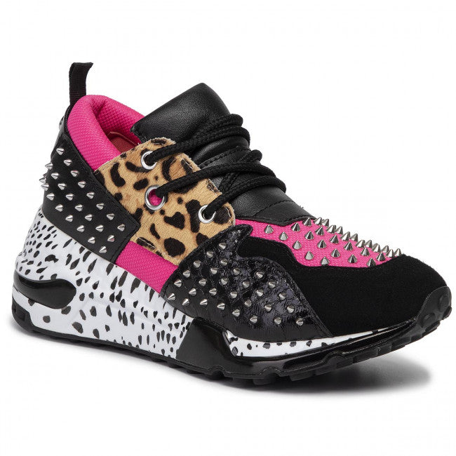 Steve Madden Tenis con Estoperoles